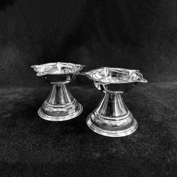 Gitanjali Silver Short Star Diya (kundulu) Pair SSK020