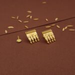 gold earrings