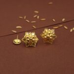gold earrings