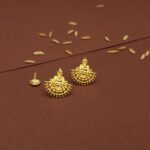 gold earrings