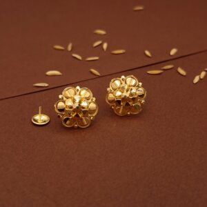 gold earrings