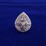 saree pin broch